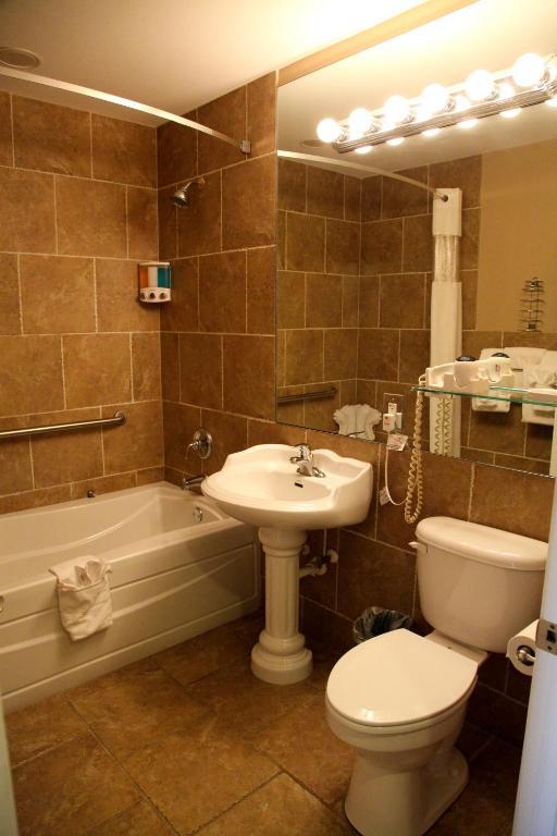 Lake Grassy Inn & Suites Lake Placid Quarto foto